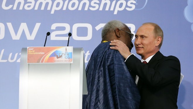 Poutine et Lamine Diack en 2013